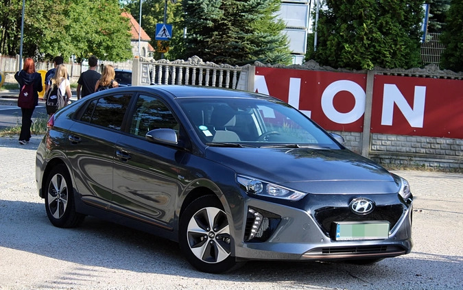 Hyundai IONIQ cena 93900 przebieg: 45000, rok produkcji 2019 z Jedlicze małe 211